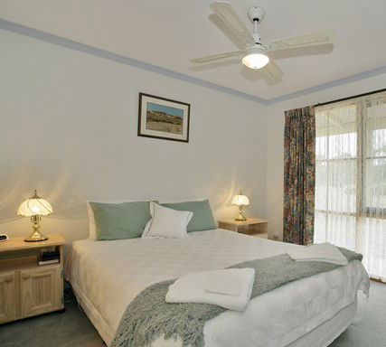 Summerfield Studio Apartments - Accommodation Broome 2