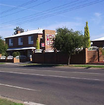 The Charles Sturt Motor Inn - Accommodation Broome 4