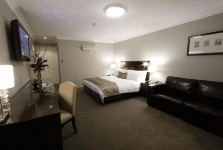Carlyle Suites & Apartments - Accommodation Broome 2