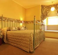 The Russell Hotel - Accommodation Broome