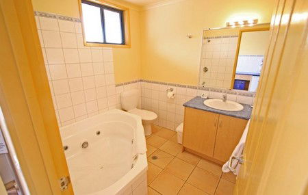 Seaview Motel & Apartments - Accommodation Broome 4