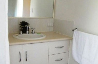 Clarks Beach Apartment - Accommodation Broome 2