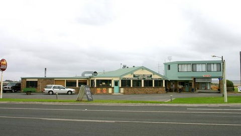 Schomberg Inn Hotel Motel - Accommodation Broome 2