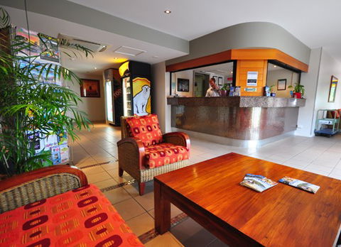 Waters Edge The Strand - Townsville - Accommodation Broome 2