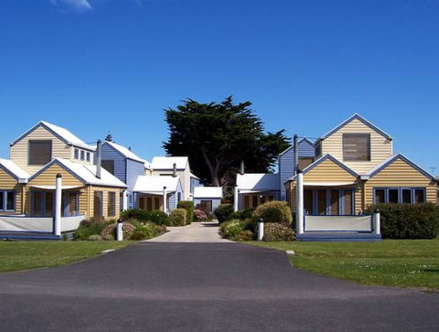 Rayville Boat Houses - Accommodation Broome 1