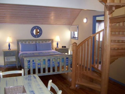 Rayville Boat Houses - Accommodation Broome 2