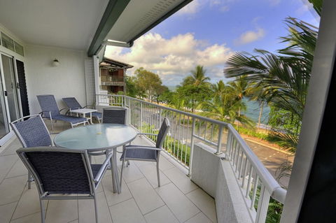 Costa Royale Beachfront Apartments - Accommodation Broome 4