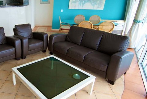 Surfers Mayfair - Accommodation Broome 1
