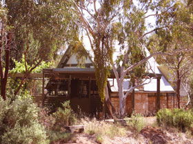 Mount Remarkable Cottage - Accommodation Broome 0