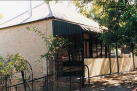 Wild Olive Cottage - Accommodation Broome 0