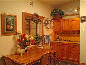 Citrus Cottage - Accommodation Broome 0