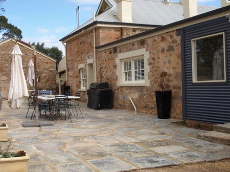 ArtWine Cottages - Accommodation Broome 3