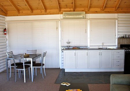 ArtWine Cottages - Accommodation Broome 4