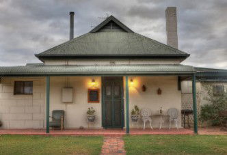 Dunalan Cottage - Accommodation Broome 1