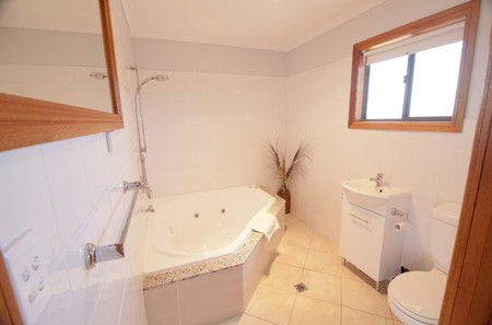 Lyrabendi Farmstay - Accommodation Broome 3