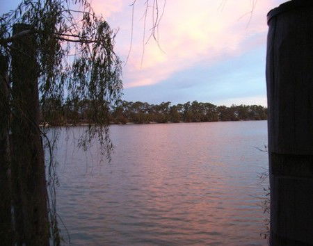 Mannum Caravan Park Cabins - Accommodation Broome 3