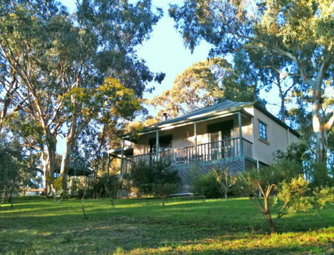 St Helens - Fettlers Cottage - Accommodation Broome 1