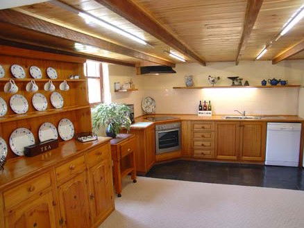 The Old Oak Bed And Breakfast - The Barn - Accommodation Broome 1