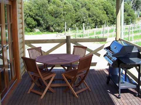McLaren Ridge 3 - McLaren Ridge Log Cabins - Accommodation Broome 0