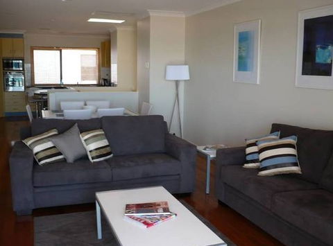 Moana Beach Holiday Apartments - Accommodation Broome 6