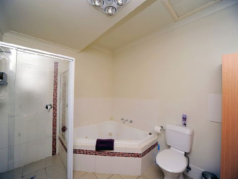 St Helens - The Pavilion - Accommodation Broome 0