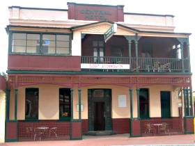 Central Hotel, Zeehan - Accommodation Broome 0