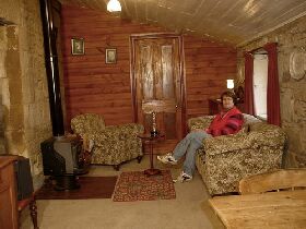 Colonial Cottages Of Ross - Historic Hudson Cottage - Accommodation Broome 0