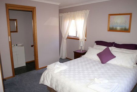 Three Hut Point Waterfront Accommodation - Accommodation Broome 1