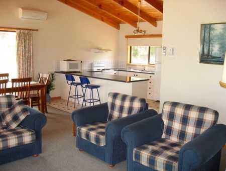 Daniel's Bay Retreat - Accommodation Broome 1