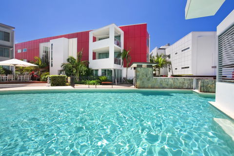 Element On Coolum Beach - Accommodation Broome 0