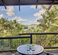 Secrets on the Lake - Accommodation Broome
