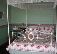 Berry Mountain Farm Mullengrove Cottage - Accommodation Broome