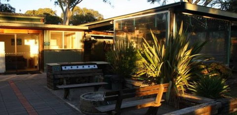 Banksia Park Cottages - Accommodation Broome 0