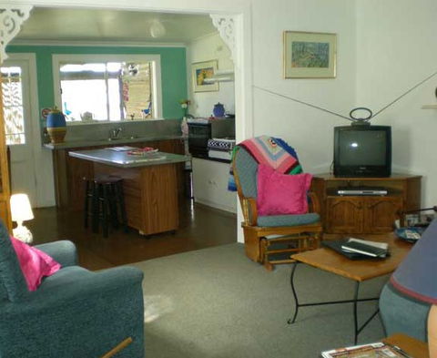 Blue Wren Cottage - Broken Hill - Accommodation Broome 5