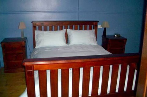 Emaroo Cottage On Argent Street - Accommodation Broome 0