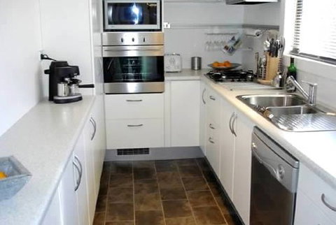 Emaroo Cottage On Oxide Street - Accommodation Broome 1