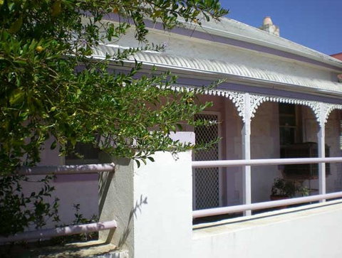 Lavender And Lace Cottage - Accommodation Broome 3