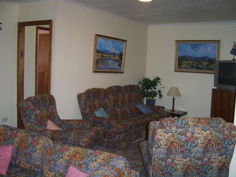 Sonnblick Lodge - Accommodation Broome 2