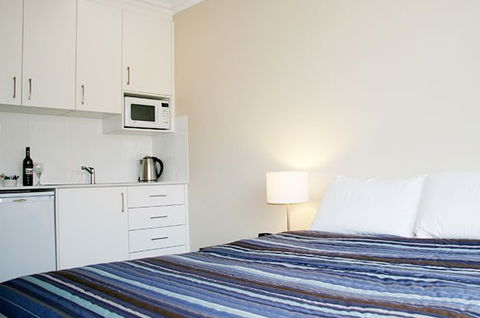 Merivale Motel Tumut - Accommodation Broome 0