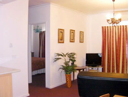 Ournie NSW Accommodation Broome