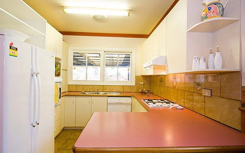 Enjoy Albury - Accommodation Broome 1