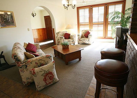 Enjoy Albury - Accommodation Broome 3