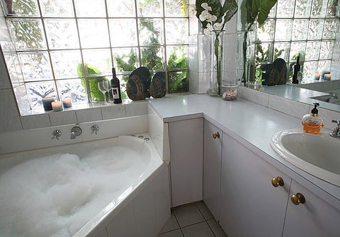 Enjoy Albury - Accommodation Broome 5