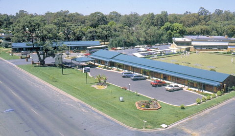Deniliquin Country Club Motor Inn - Accommodation Broome 0
