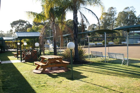 Deniliquin Country Club Motor Inn - Accommodation Broome 3
