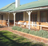 Gundagai Historic Cottages Bed and Breakfast - Accommodation Broome