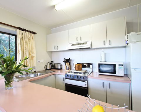 Talmalmo Cottage - Accommodation Broome 5