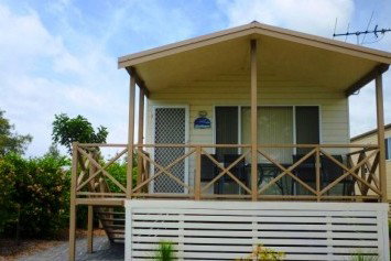 Belmont Pines Lakeside Holiday Park - Accommodation Broome 0