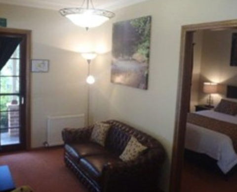 Birches Bed And Breakfast Blackheath - Accommodation Broome 3