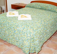 R  R  Woodgate Beach - Accommodation Broome